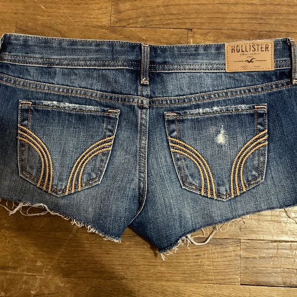 Embellished shorts - Picture 2 of 2